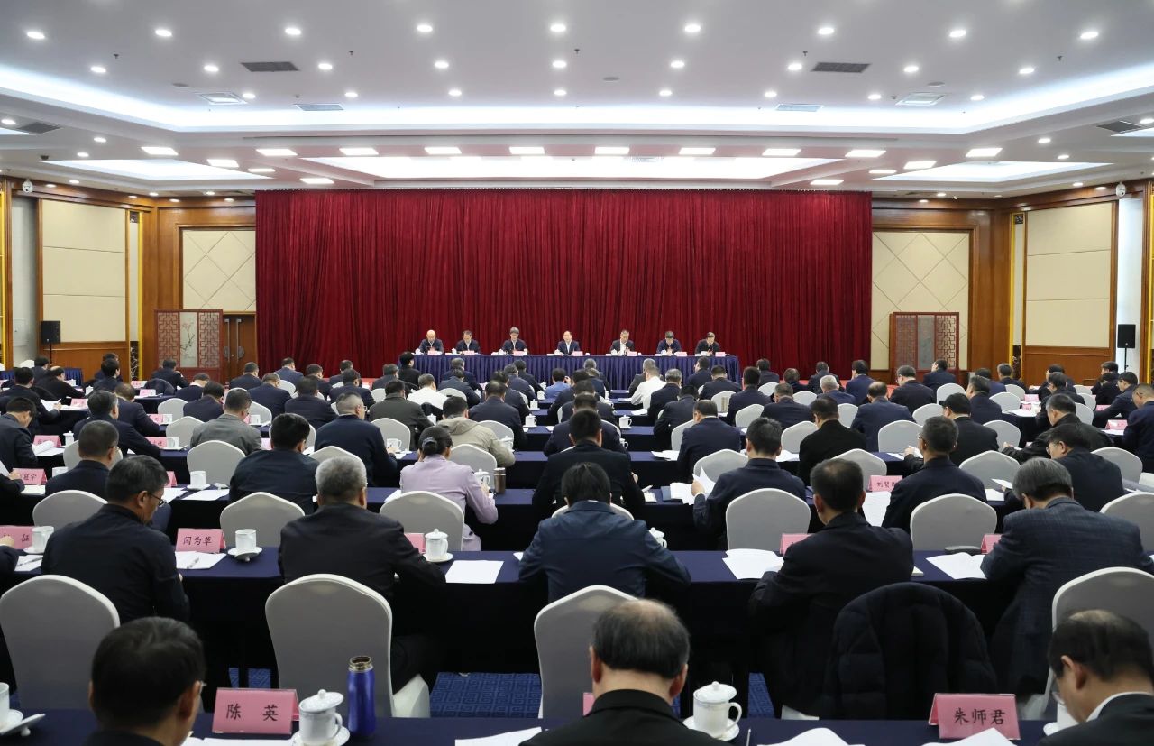 1735612147265300.jpg 1735612147265300.jpg