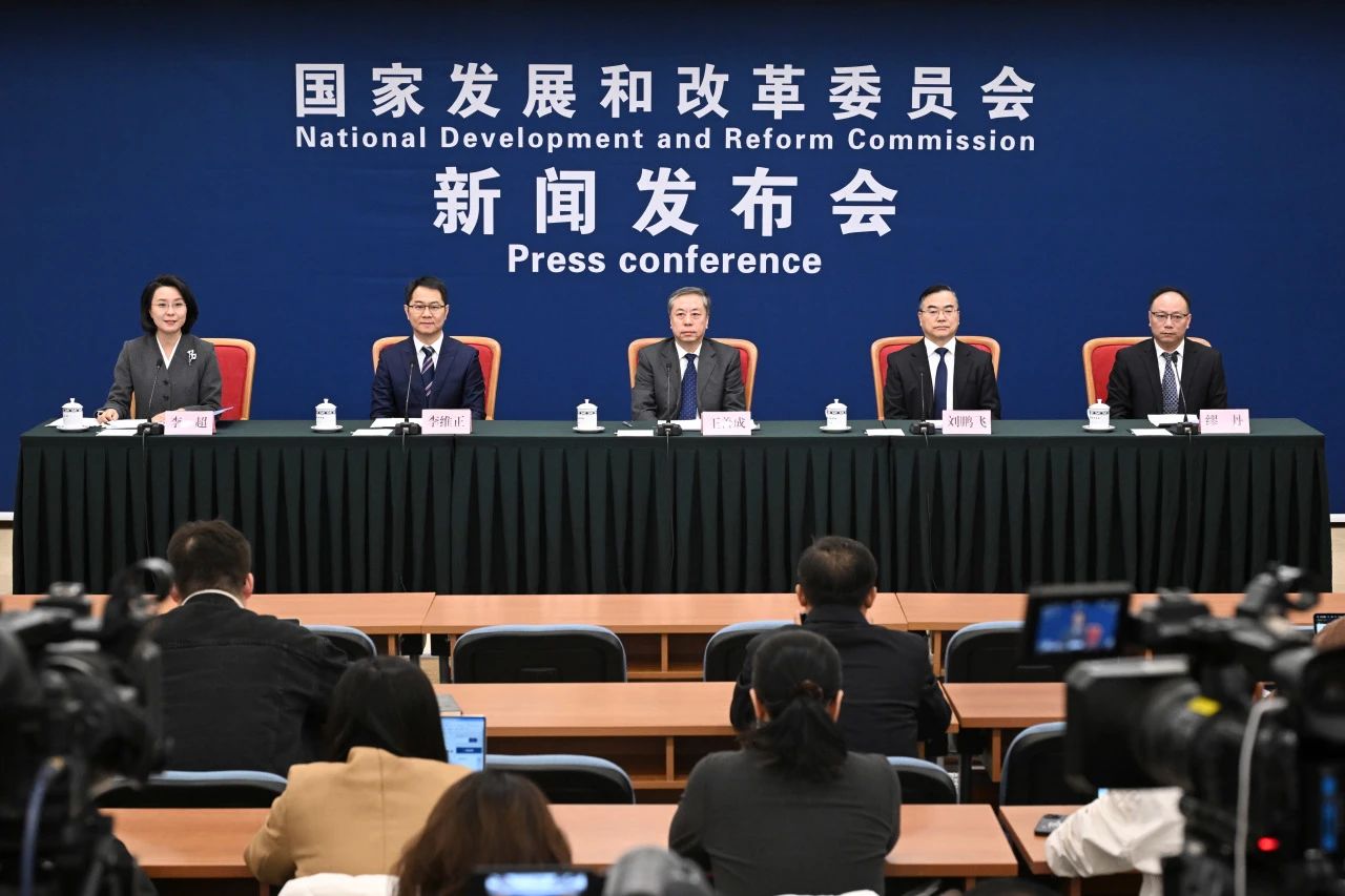 1736388116421910.jpg 1736388116421910.jpg